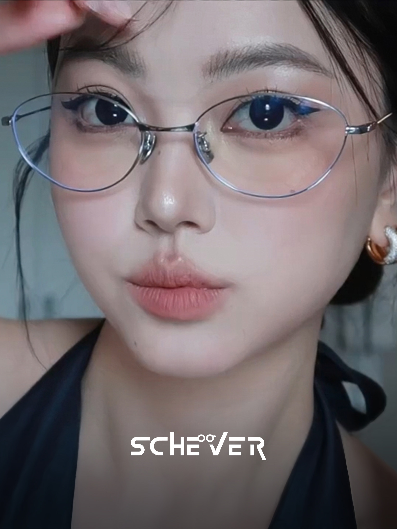 Cool and Intellectual Cat-Eye Silver Wire Glasses for Nearsighted Women, Large Frame, Ultra-Light 9g Titanium Frame, Silver Frame, Can Be Customized with Prescription Lenses