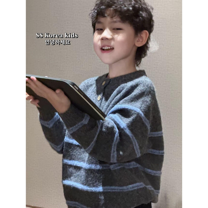 Boys' Sweater 2026 New Children's Autumn Outfit Stylish Korean Style Knitwear Striped Top Base Shirt Winter