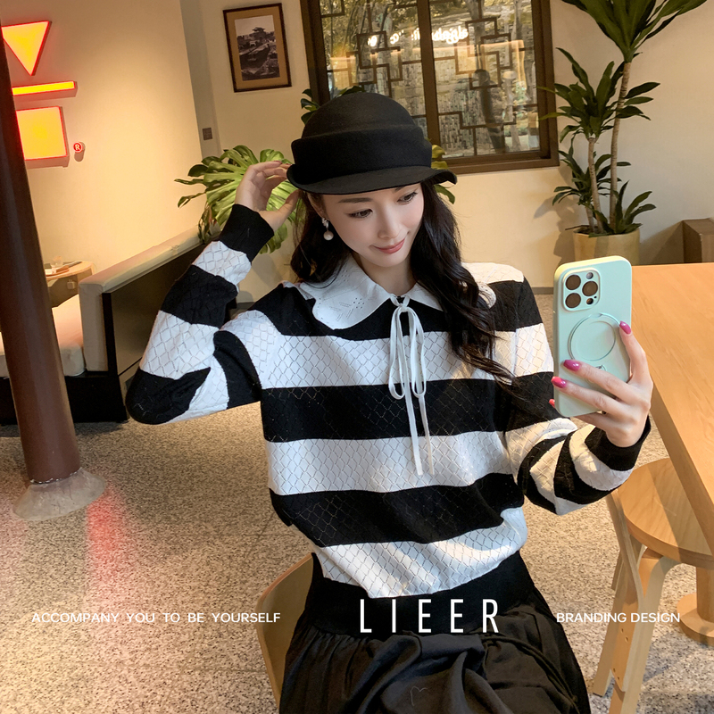 Lieer's "D Family Black and White Checkered Pattern" Merino Wool French Doll Collar Ribbon Quilted Black and White Striped Shirt Lieer's "D Family Black and White Checkered Pattern" Merino Wool French Doll Collar Ribbon Quilted Black and White Striped Shirt