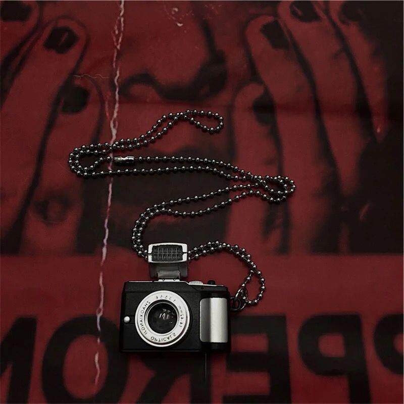 Детский фотоаппарат 抖音网红发光发声迷你小照相机挂件可拍照项链校园女学生儿童玩具