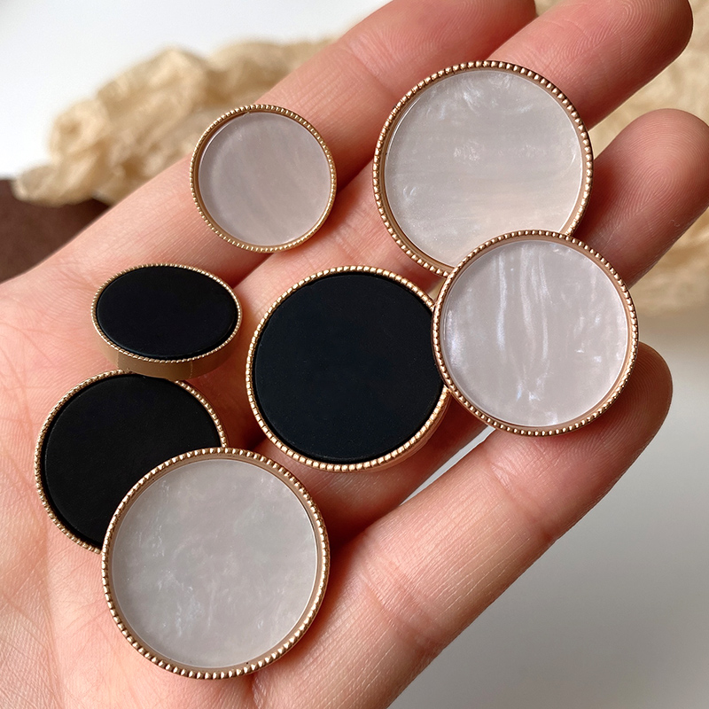 YOMO STUDIO small fragrance metal button feel dark eye coat button imitation shell white coat sweater button