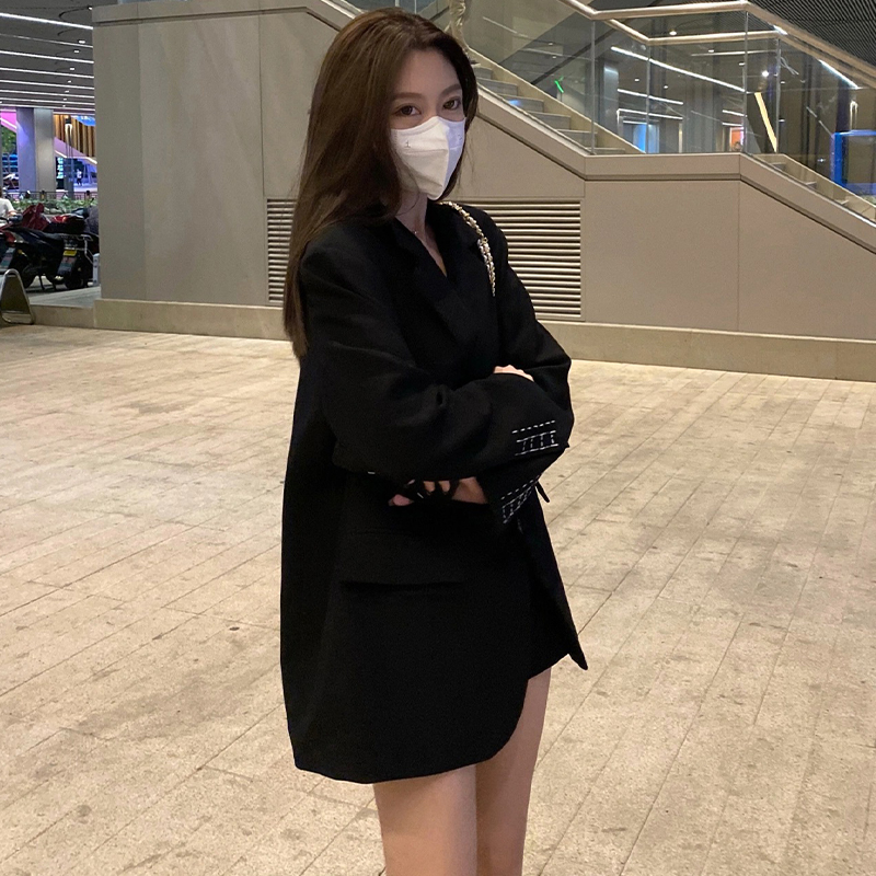 2022 high-end niche fried street black suit jacket women's autumn and winter design sense oversize casual small suit