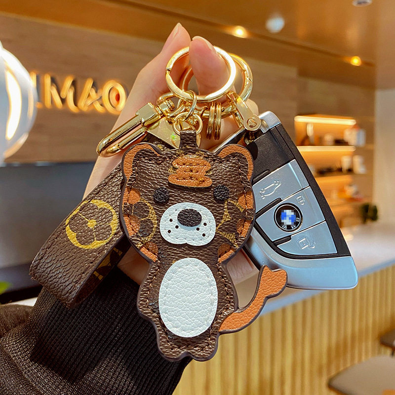 LVGEDETE Presbyopia Keychain Tiger Classic Key Chain Tiger Year Auspicious Fashion Cartoon Car Bag Pendant