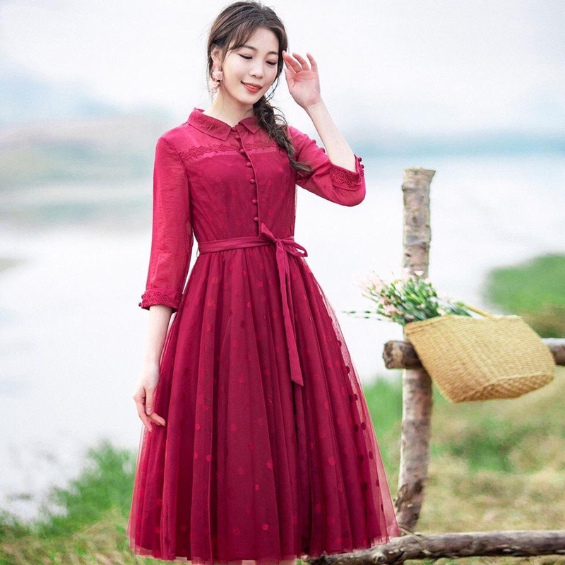Red Dress Spring and Autumn 2025 New Women's Fashion Slim Fit Waist-Cinching Retro French Mid-Length Little Red Dress Li Zao
