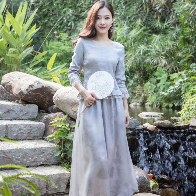 Women's Shirt for Spring and Autumn 2025, New Style, Gray Lace, Solid Color, Simple and Elegant, Waist-Cinching, Slimming Shirt, Qixing Women's Shirt for Spring and Autumn 2025, New Style, Gray Lace, Solid Color, Simple and Elegant, Waist-Cinching, Slimming Shirt, Qixing