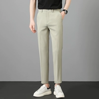 Светло -серого зеленый девять очков