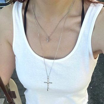 Light Luxury, Simple, Niche, High-End Design, Versatile Cross Necklace for Women, 2025 New Style, Double-Layered Clavicle Chain