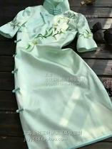 2019 Spring and Autumn New Golden Branches Jade Leaves Light Pink and Green Embroidered Flowers Big Placket Short Sleeves White Collar Cheongsam Long Style Cheongsam