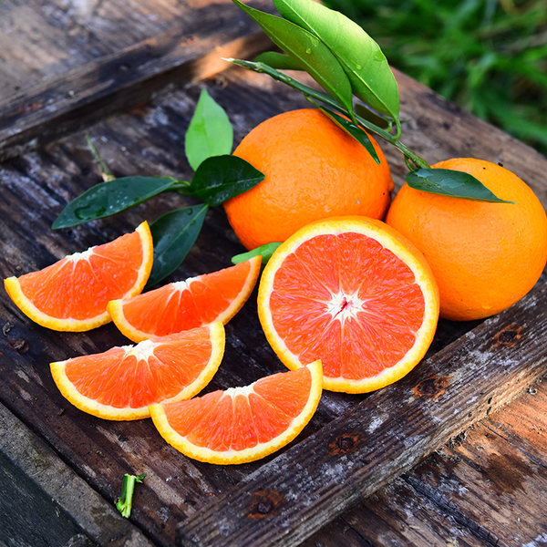 屈香园 湖北秭归中华红血橙 5斤 天猫优惠券折后￥14.79起包邮（￥39.79-25）