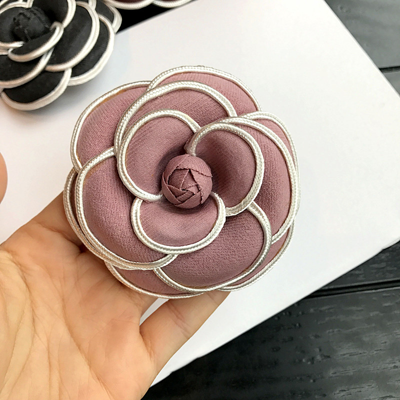 Thời trang Hàn Quốc khí chất cao cấp hoa lớn màu đen và trắng gió corsage trâm cài phụ kiện trang sức pin ghim cài áo vest