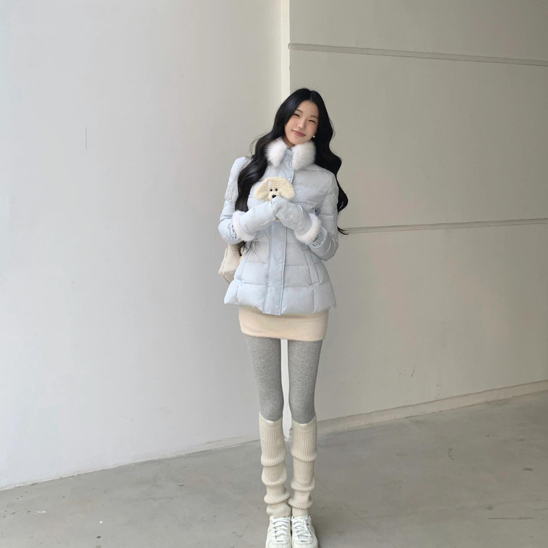 Very Beautiful Blue Short down Jacket for Women, Winter 2026 New Style, Waist-Cinching, Slimming, Suitable for Petite Figures, Thickened Coat