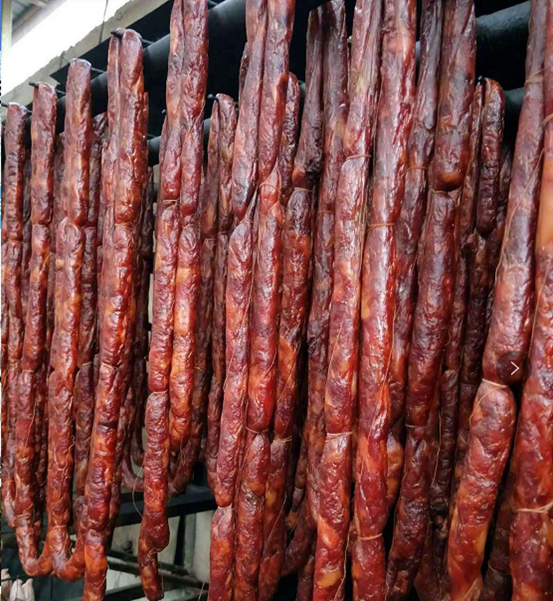 Sausages Sichuan Specie Gourmet Gourmet Farmhouse Homemade Smoked Spicy Salami Sausage Bergaie Wood Fire Smoked Meat Handmade Sausage