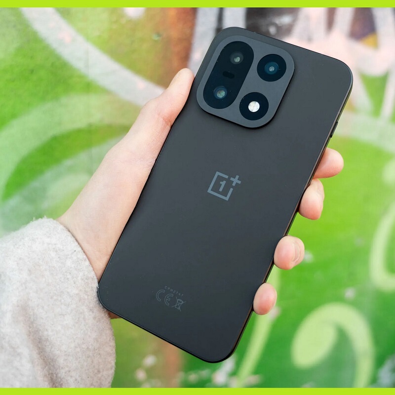 OnePlus 15 Dual-Sim Full Network Compatibility Cph2749 Waterproof Brand New Genuine Product with Esim Capability