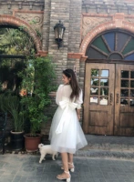 Белый, короткий