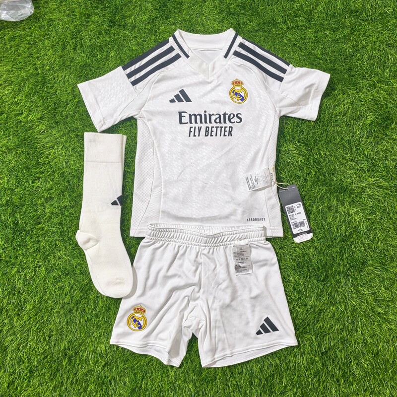 Adidas Real Madrid 2425 Kidsren's Jersey, Shorts and Socks Set It5175 Adidas Real Madrid 2425 Kidsren's Jersey, Shorts and Socks Set It5175