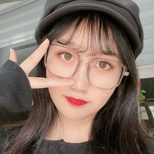 Ultra -light Tr Myopia Glasses Женщины могут быть оснащены щедрой рамой круглой лице