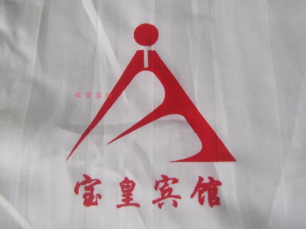 Khách sạn khách sạn gối chăn bông cotton trắng tấm chăn bao gồm ba hoặc bốn bộ bầu trời miễn phí gối tựa cổ