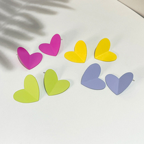 Minimalist loving ear nail woman 2021 New wave sugar Colour sweet and beautiful wind girl earrings South Korean small crowdsourced trinket