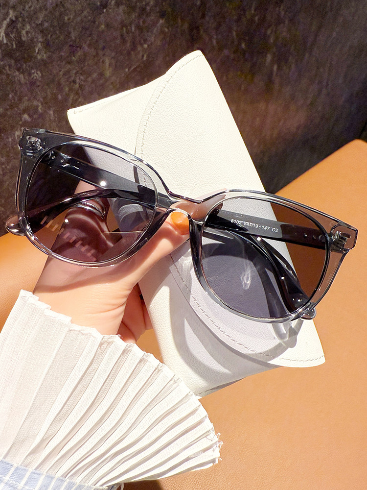 Gm Sunglasses for Women, High-End, White Polarized Sunglasses, Can Be Fitted with Prescription Lenses, Sun Protection, Face-Slimming, Trendy Retro Style