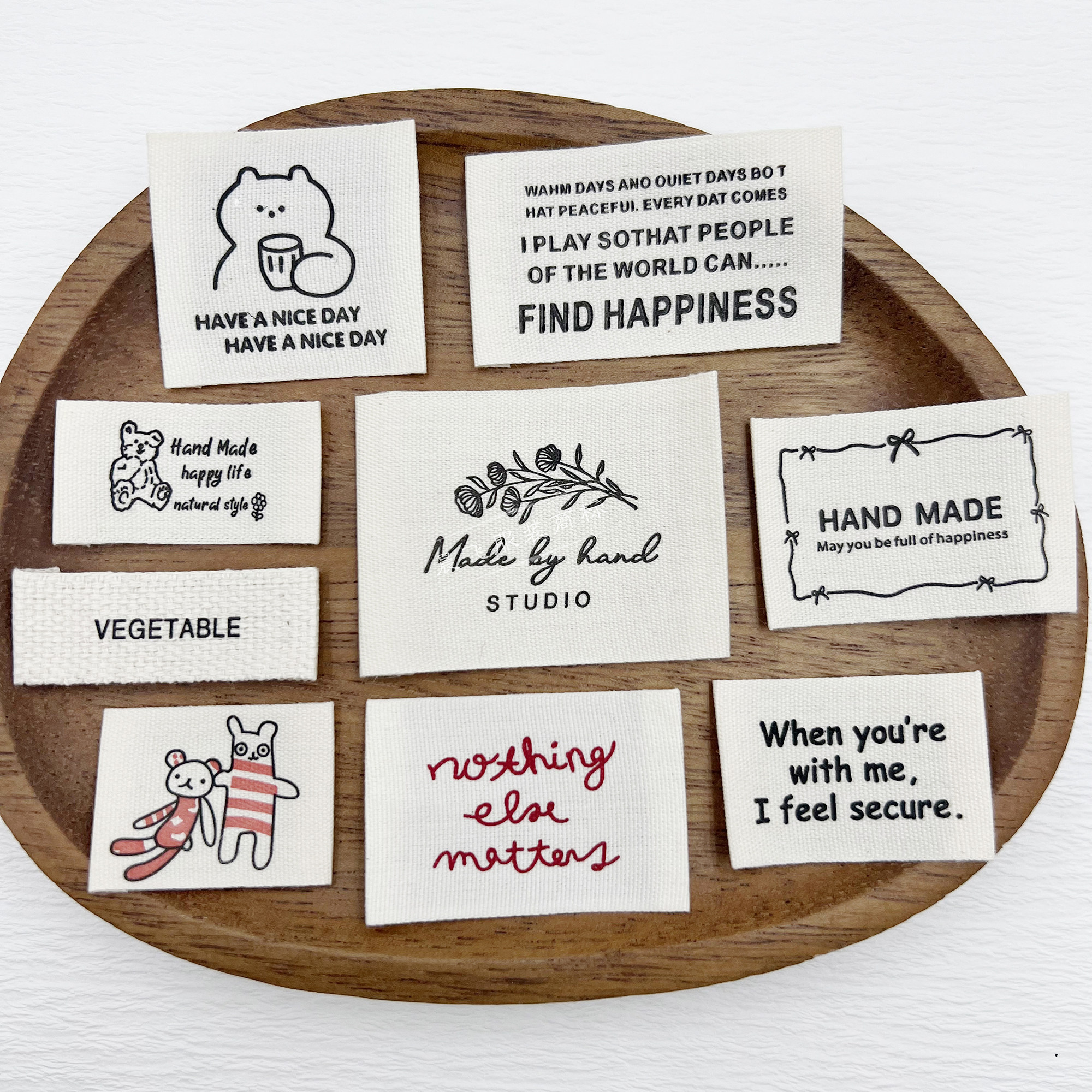 漫画風英語純綿生地ラベル、ネックラベル、バッグ、衣料品アクセサリーラベル、商標、靴下ラベル、色落ちしない純綿