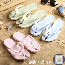 Portable foldable slippers travel supplies travel in summer anti-smooth and lightweight swimming beach character slippers bathing shoes