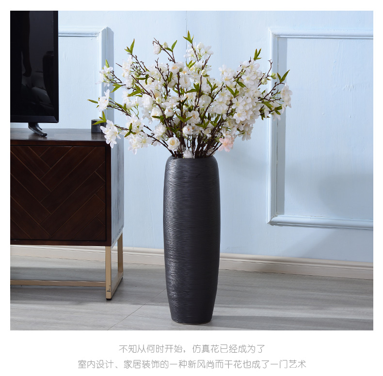 Ceramic retro high bottle arranging flowers is placed near the sitting room TV ark, vase landed dried flowers large north European style originality