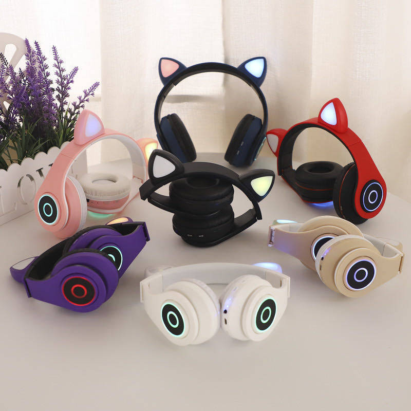 New vibrato with the same rubber cat ear bluetooth headset wireless head-mounted male and female luminous headset headset