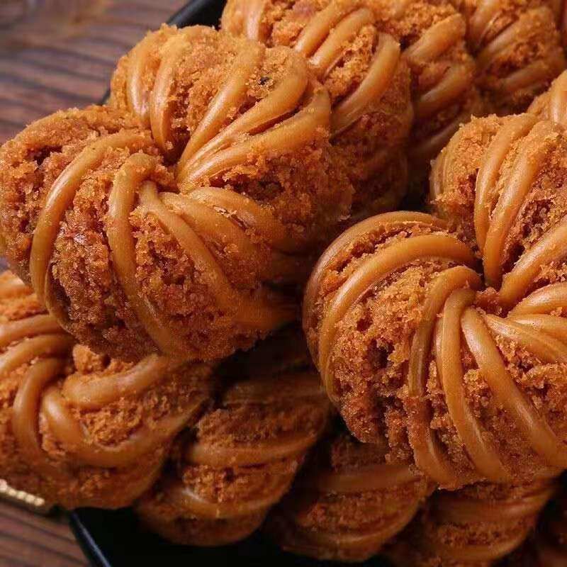 A Whole Box of 30 Crispy Sesame Twists, Traditional Old-Fashioned Tianjin Style Sesame Twists, Handmade Specialty Snacks, Individually Packaged