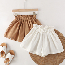Girls cotton and linen shorts wear wild summer childrens baby sports new white casual loose pants summer clothes