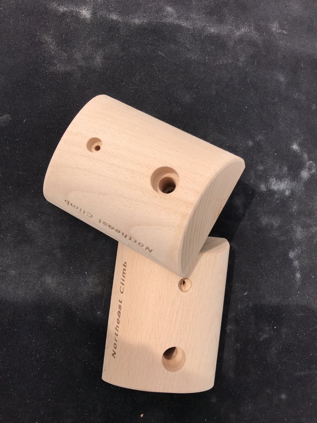 Wooden climbing training point