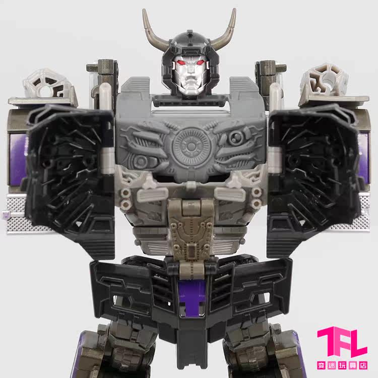 Трансформер 合体战争idw飞天虎uw-02汽车大师航海家级v级飞虎队 Hasbro