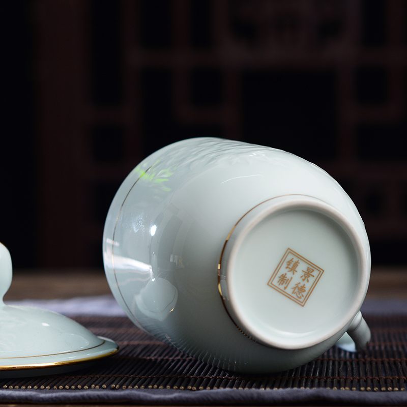 Jingdezhen ceramic cups with cover domestic cup shadow blue glaze glass office cup meeting gift cup lid cup