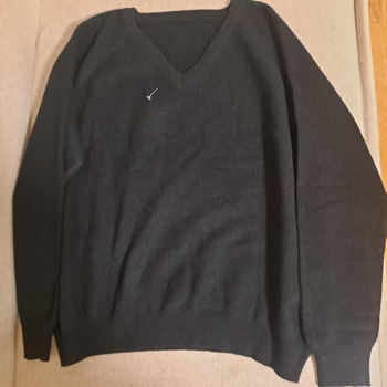 Pure black v-neck minimalist pure wool raglan sleeve loose sweater