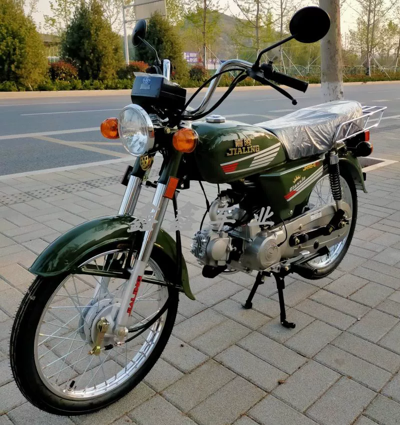 Мотоцикл Chongqing Jialing 70CC JH70-E экономичный король ретро с большим топливным баком национальный стандарт IV EFI комплектный мотоцикл