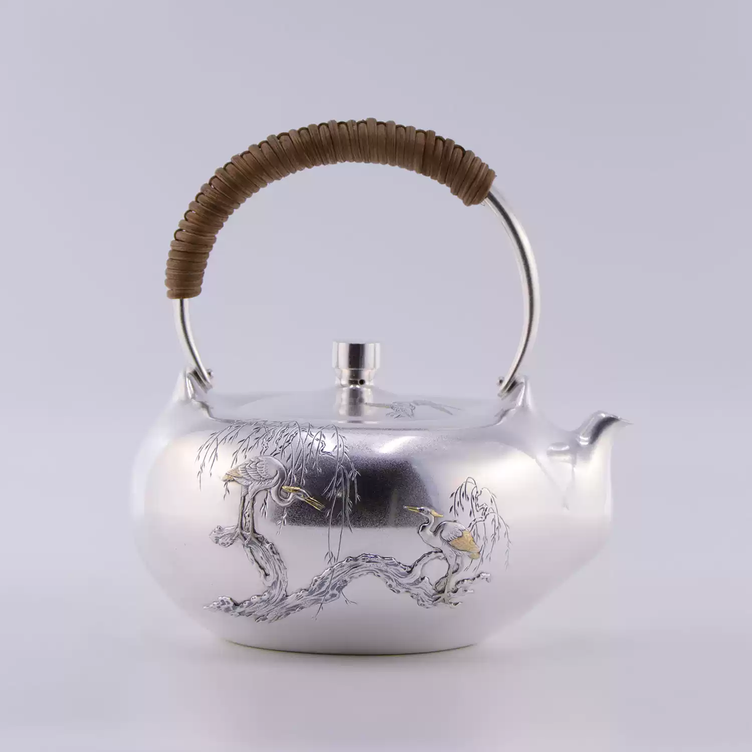 森川榮月手工純銀湯沸壺日本侘寂風設計鏨刻鎏金牡丹900ml-Taobao-Tmall