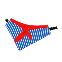 Красный шарф