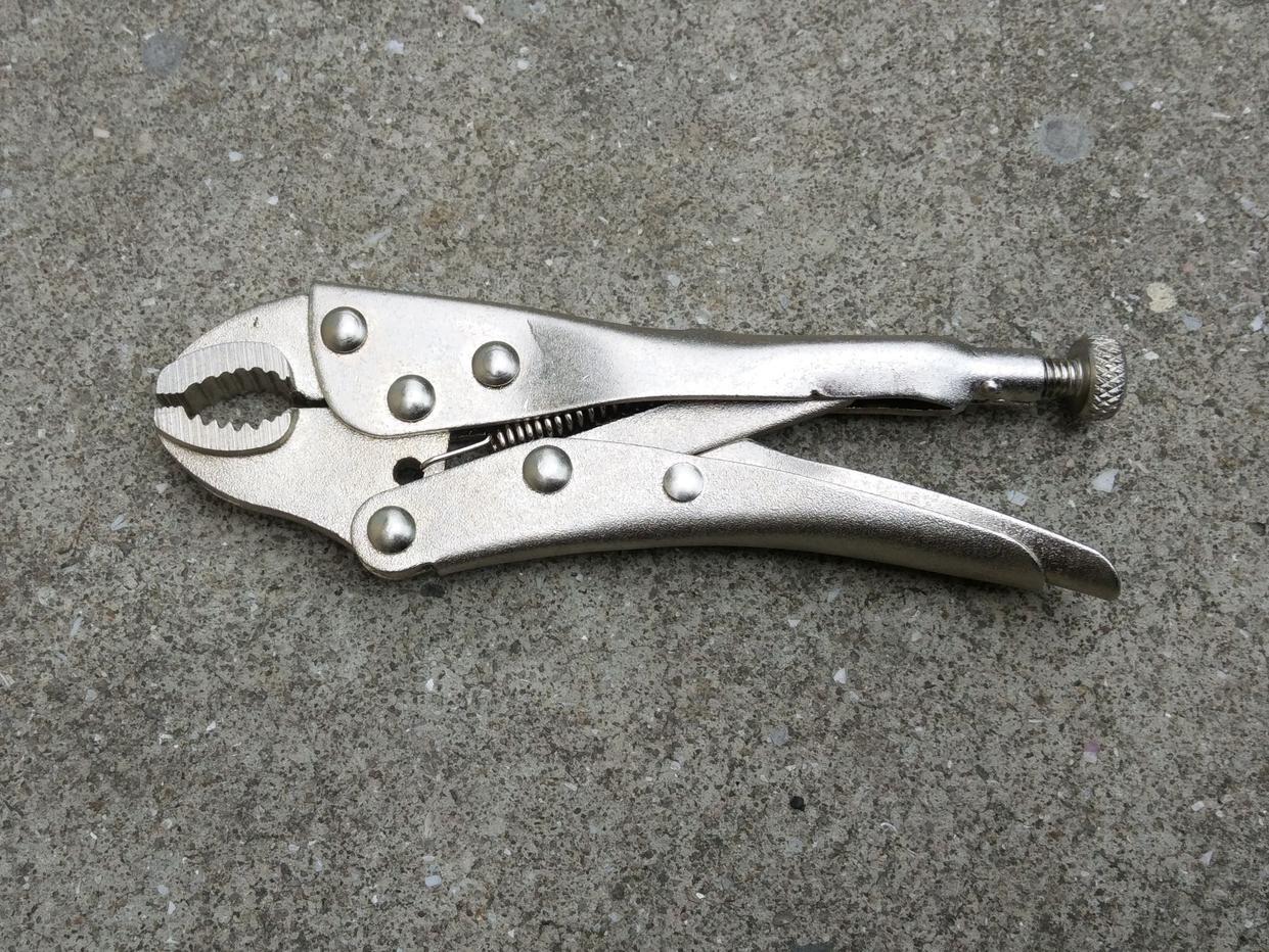 Tiliz 5 inch nickel plated heavy clamp adjustable self - lock manual tool