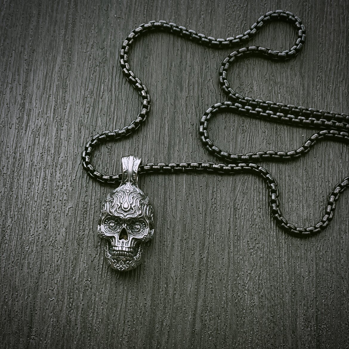 Spot American William Henry Silver williamhenry Large Handmade Sterling Silver Carved Skull P6 Necklace