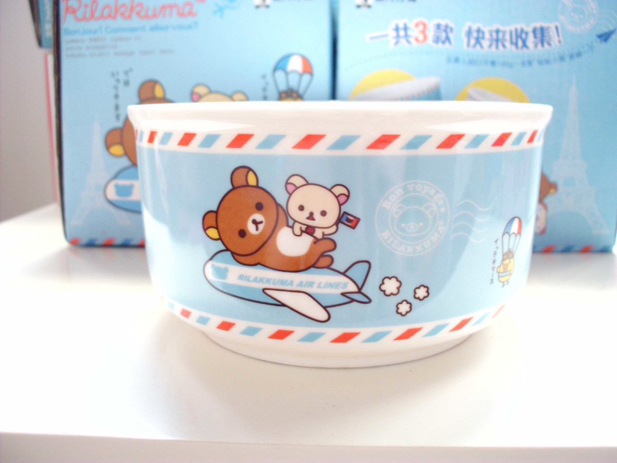 Black toothpaste genuine license small bear limited edition porcelain bowl Blue