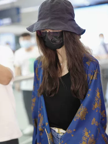 Ретро небольшая дизайнерская осенняя куртка, свободный прямой крой