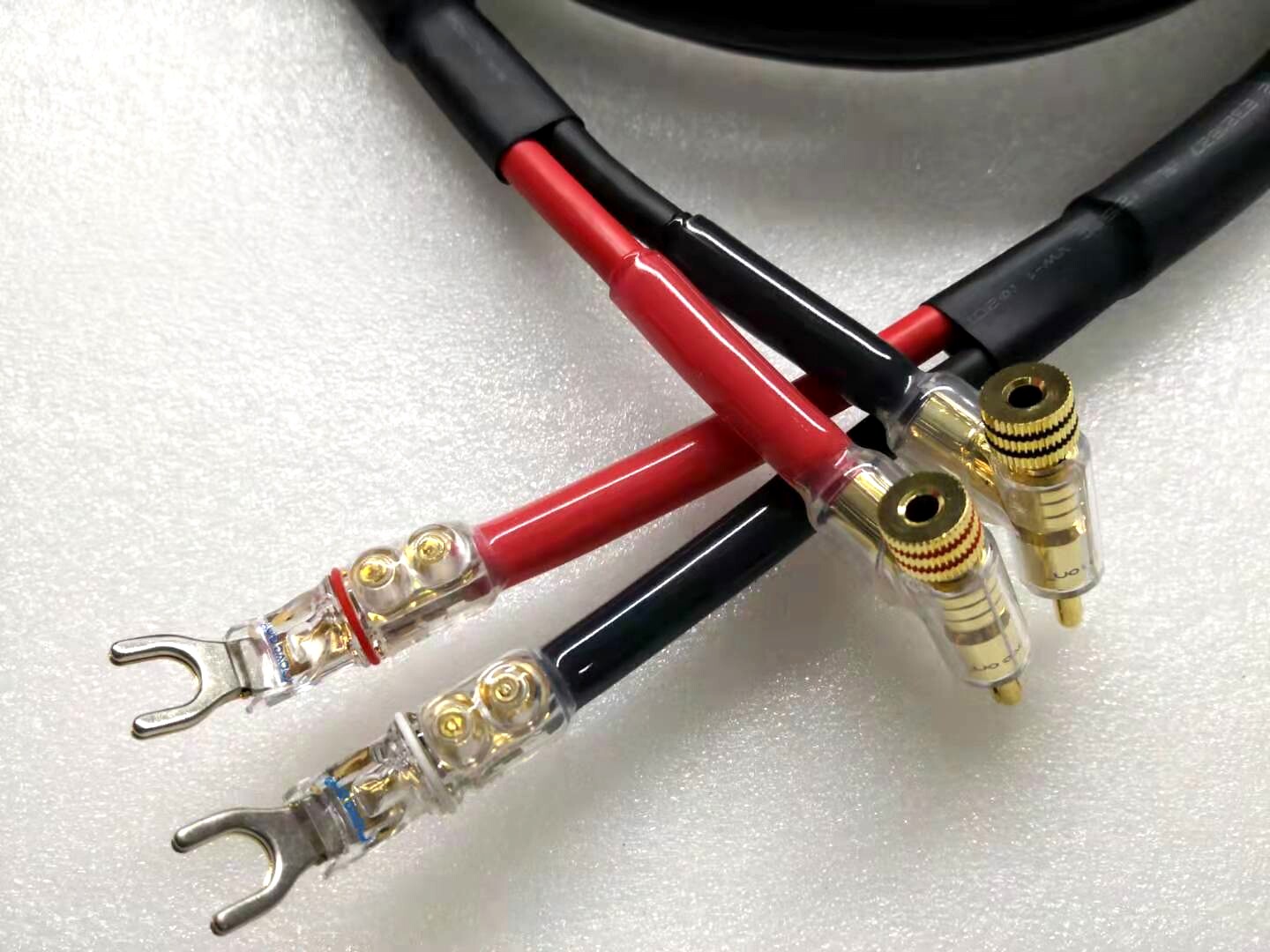 American Tianxi with Single Crystal Copper Fever Sound Hornet Speaker Line Banana Head Y-plug-fever Hornet