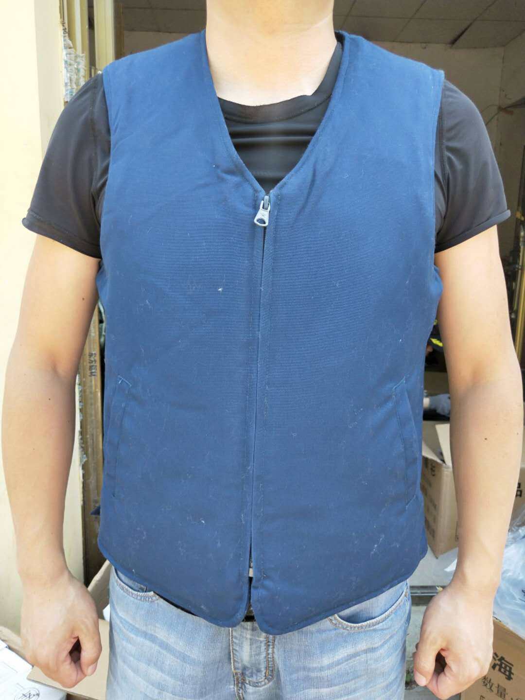 Middle - aged and old cold fur one sheep skin - sky blue 14 machine skin vest