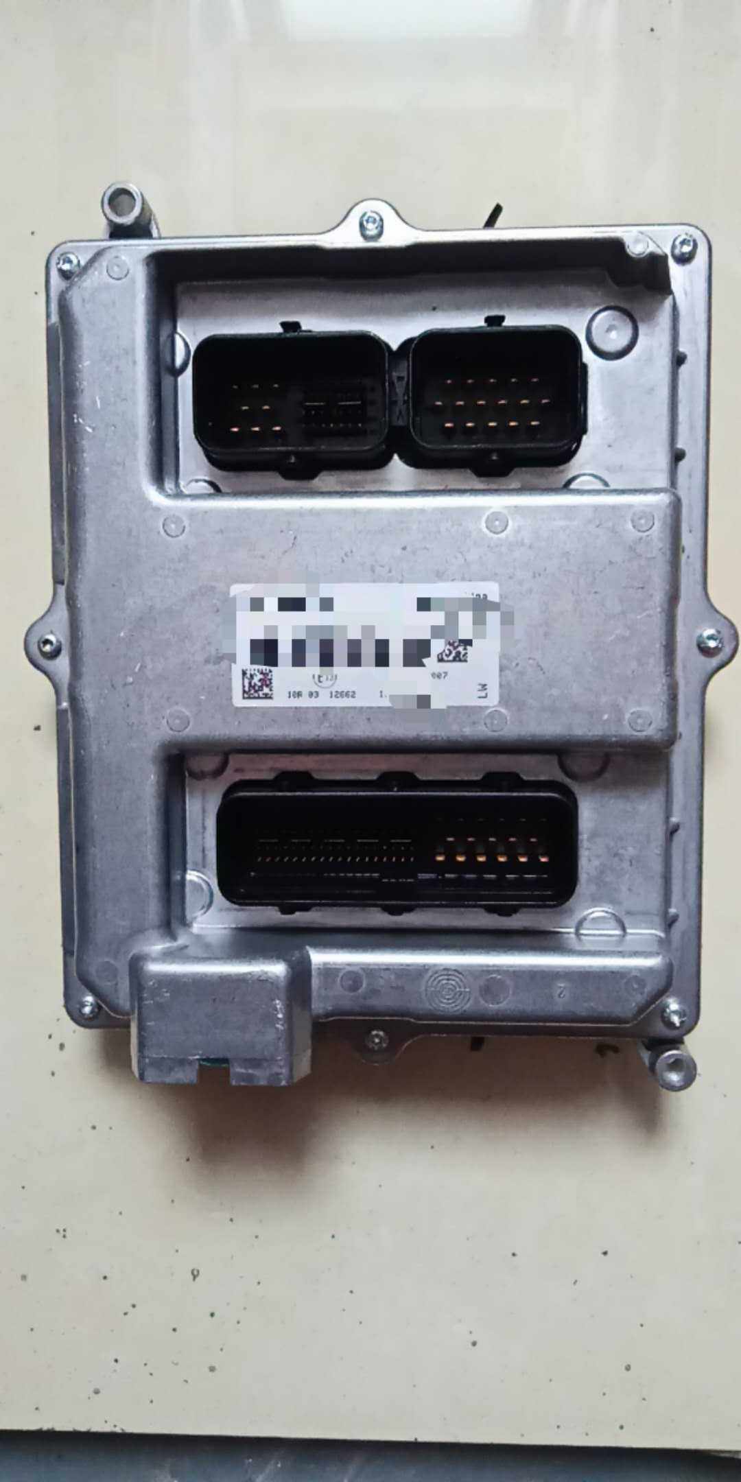 Suitable for WeiChai Stoo Chinese Union crane engine Bosch motherboards ECU brand new brushed procedure 