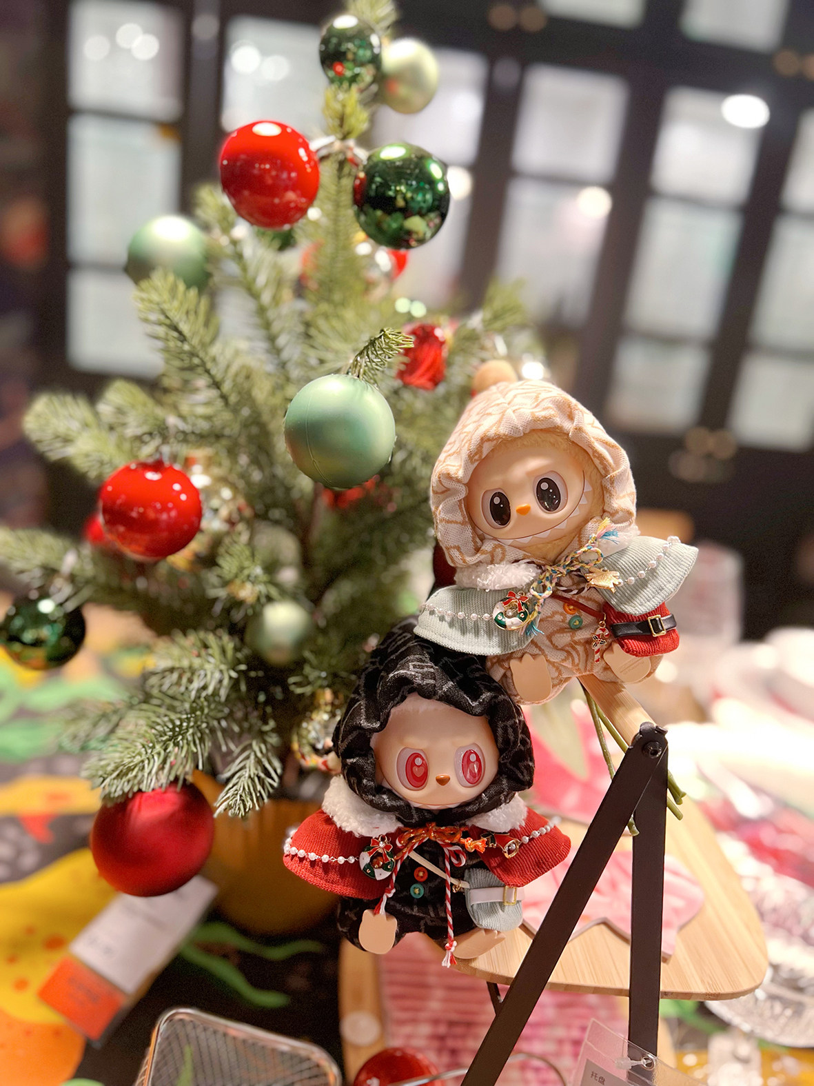 潮玩娃衣 坐坐派对labubu娃衣坐姿搪胶拉布布衣服毛绒公仔换装现货包邮