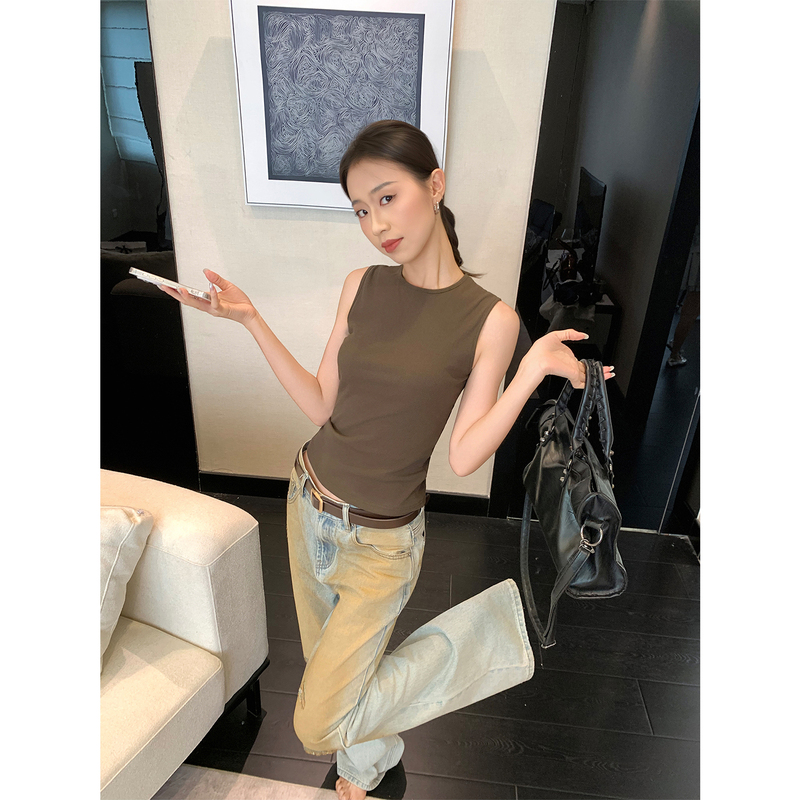 Nuomici Minimalist Style Back Twist Hollow-Out Sleeveless Slim-Fit Slimming Top for Trendy Girls