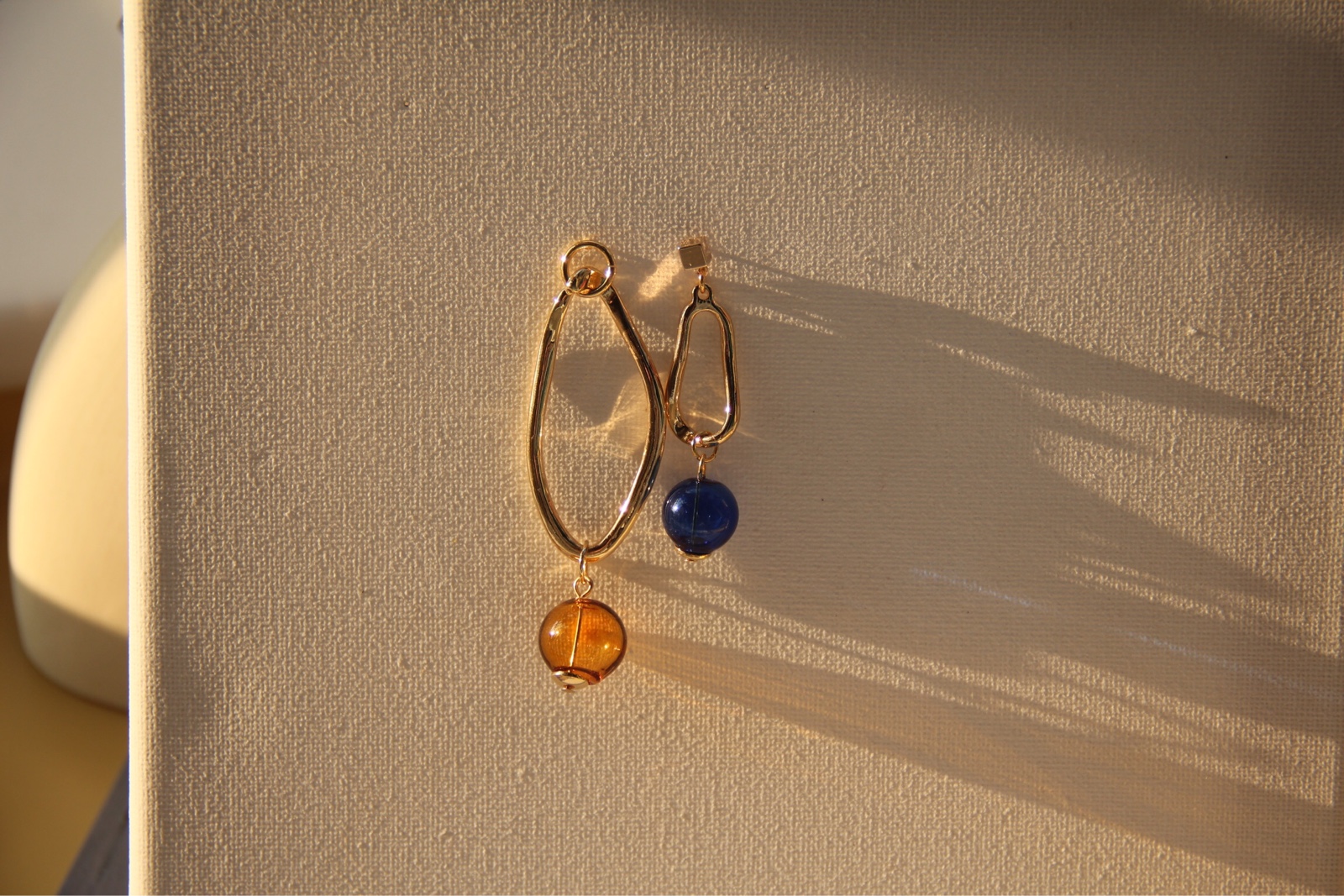 Caramel bubble Alien irregular Tetris earshot Colour hollow glass ball asymmetrical Earrings