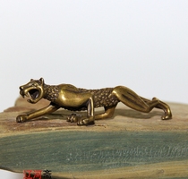 Pure copper imitation ancient brush holder desk small swing piece Wenfang Four-treasure collection Cheetah Golden Money leopard pen holder antique bronze ware