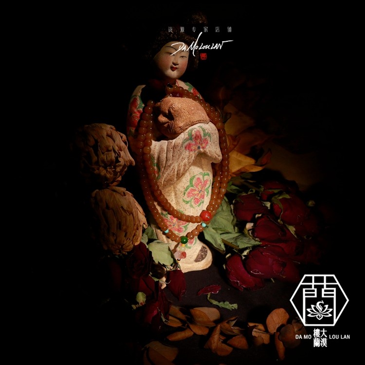 (focus on quality) large desert land live and field jade and weekend sugar jade sugar material 108 foetian hand strings hand-made