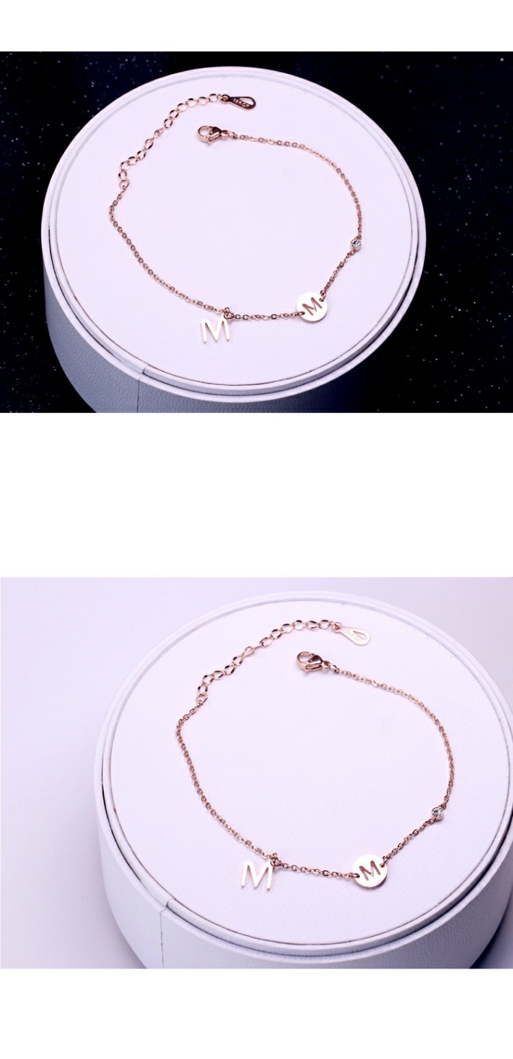 Thép mạ titan 18K vàng hồng chữ M chân chuỗi thời trang chân trang sức nữ K010 lắc chân nữ bạc ta