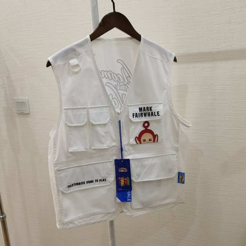 Shopping Mall Clearance Unisex Couple Casual Vest Teletubbies Collaboration Fashion Workwear Multifunctional Trendy Vest